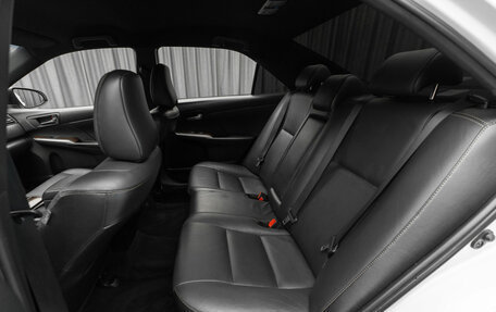 Toyota Camry, 2015 год, 1 860 000 рублей, 14 фотография