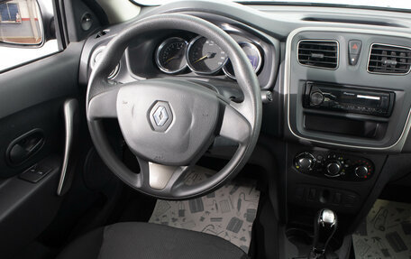 Renault Logan II, 2016 год, 849 000 рублей, 11 фотография