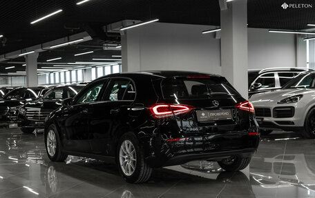 Mercedes-Benz A-Класс, 2020 год, 2 440 000 рублей, 4 фотография