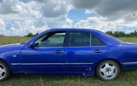 Mercedes-Benz E-Класс, 1996 год, 225 000 рублей, 13 фотография