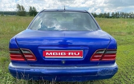 Mercedes-Benz E-Класс, 1996 год, 225 000 рублей, 10 фотография