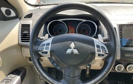 Mitsubishi Outlander III рестайлинг 3, 2008 год, 990 000 рублей, 18 фотография