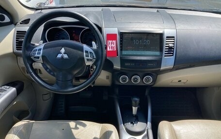 Mitsubishi Outlander III рестайлинг 3, 2008 год, 990 000 рублей, 12 фотография