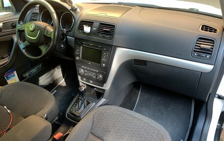 Skoda Yeti I рестайлинг, 2013 год, 1 165 000 рублей, 19 фотография