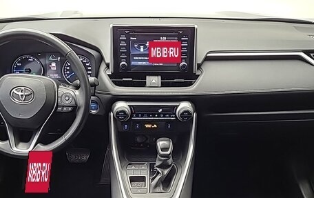 Toyota RAV4, 2022 год, 2 700 000 рублей, 4 фотография