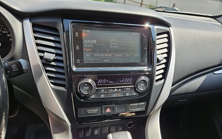 Mitsubishi Pajero Sport III рестайлинг, 2017 год, 2 750 000 рублей, 9 фотография
