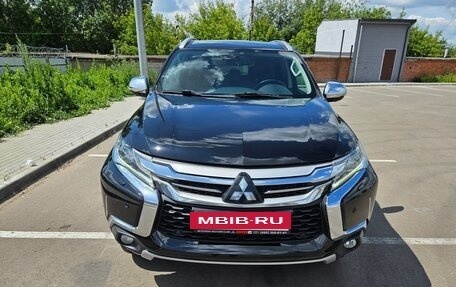 Mitsubishi Pajero Sport III рестайлинг, 2017 год, 2 750 000 рублей, 6 фотография