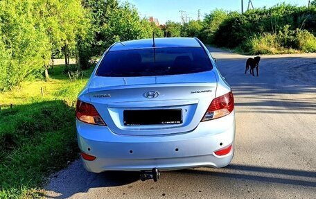 Hyundai Solaris II рестайлинг, 2012 год, 720 000 рублей, 20 фотография