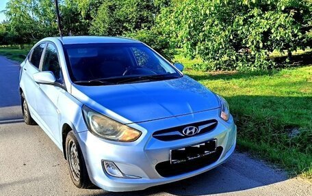 Hyundai Solaris II рестайлинг, 2012 год, 720 000 рублей, 13 фотография