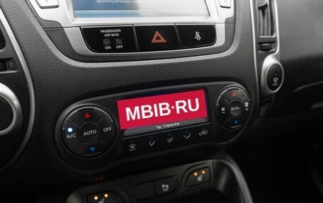 Hyundai ix35 I рестайлинг, 2013 год, 990 000 рублей, 18 фотография