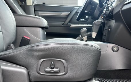 Mitsubishi Pajero IV, 2015 год, 2 350 000 рублей, 26 фотография