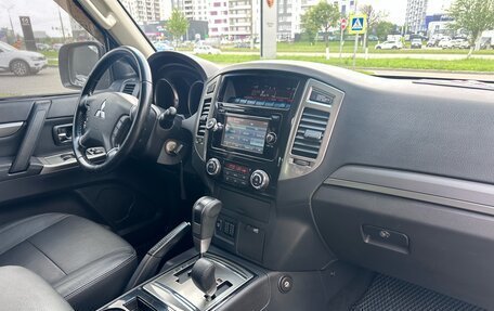Mitsubishi Pajero IV, 2015 год, 2 350 000 рублей, 25 фотография