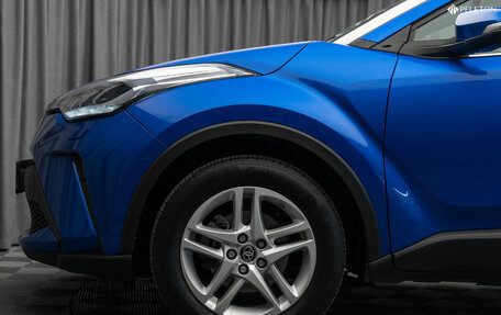 Toyota C-HR I рестайлинг, 2020 год, 2 840 000 рублей, 26 фотография