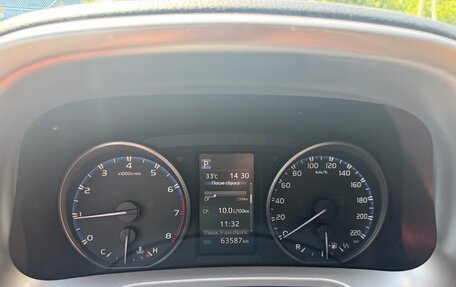 Toyota RAV4, 2017 год, 2 340 000 рублей, 10 фотография
