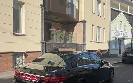 Mercedes-Benz E-Класс, 2013 год, 2 450 000 рублей, 4 фотография