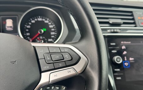 Volkswagen Tiguan II, 2021 год, 3 220 000 рублей, 17 фотография