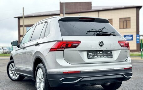 Volkswagen Tiguan II, 2021 год, 3 220 000 рублей, 22 фотография