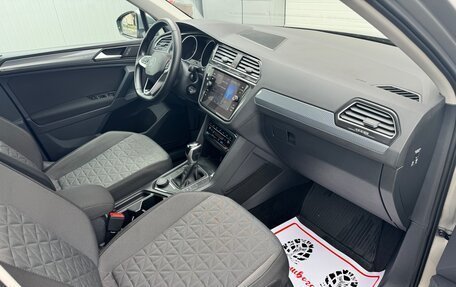 Volkswagen Tiguan II, 2021 год, 3 220 000 рублей, 13 фотография