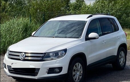 Volkswagen Tiguan I, 2012 год, 850 000 рублей, 11 фотография
