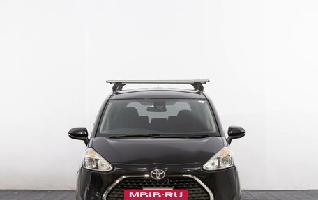 Toyota Sienta II, 2019 год, 1 499 000 рублей, 2 фотография