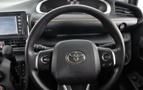 Toyota Sienta II, 2019 год, 1 499 000 рублей, 16 фотография