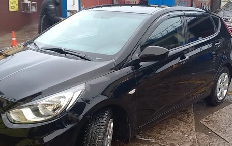 Hyundai Solaris II рестайлинг, 2014 год, 900 000 рублей, 3 фотография