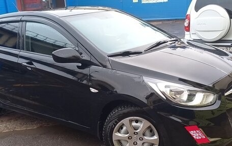 Hyundai Solaris II рестайлинг, 2014 год, 900 000 рублей, 2 фотография