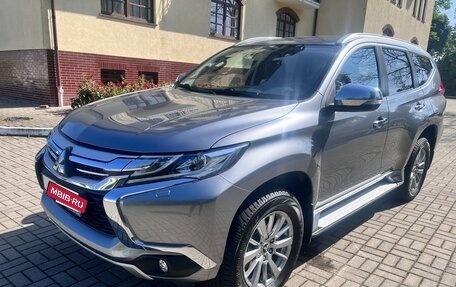 Mitsubishi Pajero Sport III рестайлинг, 2017 год, 3 850 000 рублей, 2 фотография