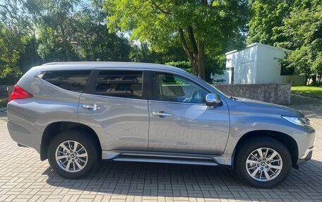 Mitsubishi Pajero Sport III рестайлинг, 2017 год, 3 850 000 рублей, 4 фотография