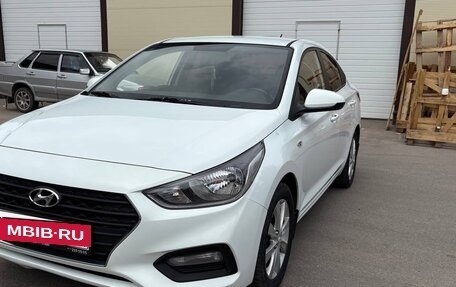 Hyundai Solaris II рестайлинг, 2017 год, 1 300 000 рублей, 2 фотография