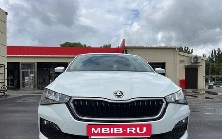 Skoda Rapid II, 2021 год, 1 900 000 рублей, 2 фотография