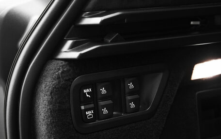 BMW X7, 2023 год, 13 990 000 рублей, 38 фотография