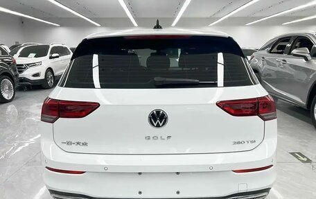 Volkswagen Golf VIII, 2021 год, 2 350 000 рублей, 4 фотография