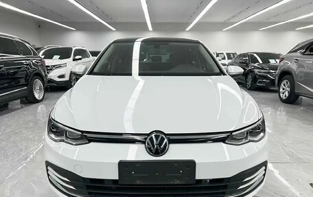 Volkswagen Golf VIII, 2021 год, 2 350 000 рублей, 2 фотография