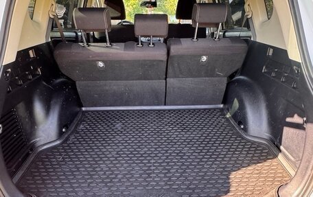 Toyota RAV4, 2018 год, 3 650 000 рублей, 6 фотография