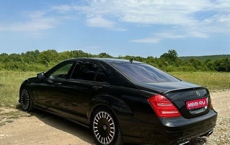 Mercedes-Benz S-Класс, 2006 год, 1 300 000 рублей, 1 фотография