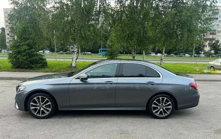 Mercedes-Benz E-Класс, 2018 год, 2 600 000 рублей, 4 фотография