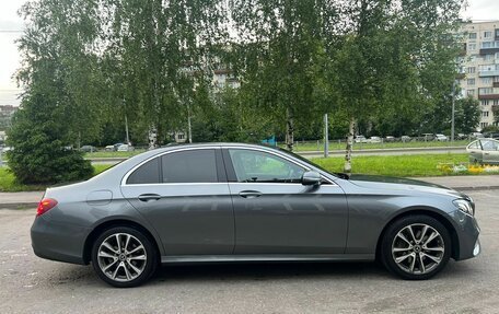Mercedes-Benz E-Класс, 2018 год, 2 600 000 рублей, 13 фотография