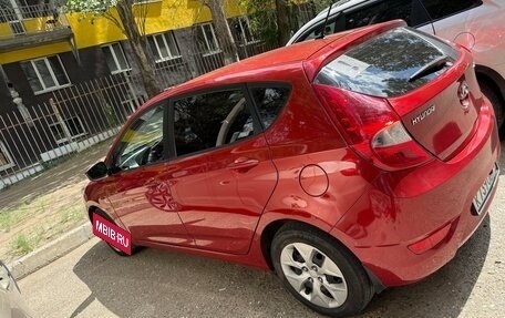 Hyundai Solaris II рестайлинг, 2013 год, 950 000 рублей, 2 фотография