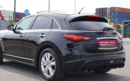 Infiniti QX70, 2014 год, 2 100 000 рублей, 6 фотография