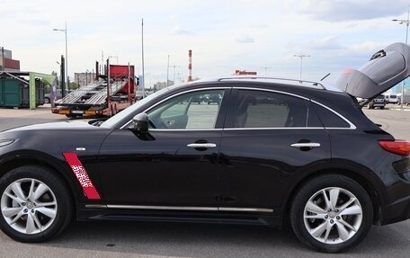 Infiniti QX70, 2014 год, 2 100 000 рублей, 7 фотография