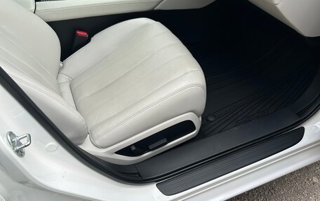 Mazda 6, 2018 год, 3 000 000 рублей, 4 фотография