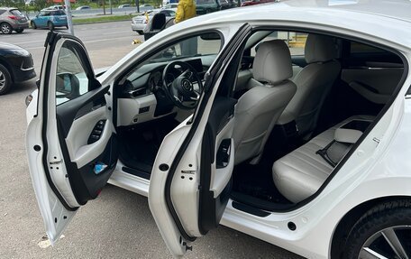 Mazda 6, 2018 год, 3 000 000 рублей, 12 фотография