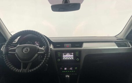 Skoda Rapid I, 2017 год, 1 079 000 рублей, 18 фотография