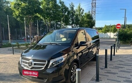 Mercedes-Benz V-Класс, 2016 год, 4 550 000 рублей, 8 фотография