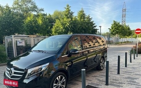 Mercedes-Benz V-Класс, 2016 год, 4 550 000 рублей, 6 фотография