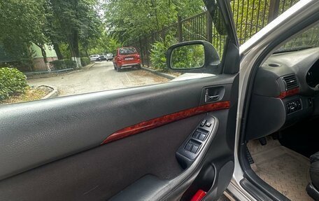 Toyota Avensis III рестайлинг, 2004 год, 650 000 рублей, 6 фотография