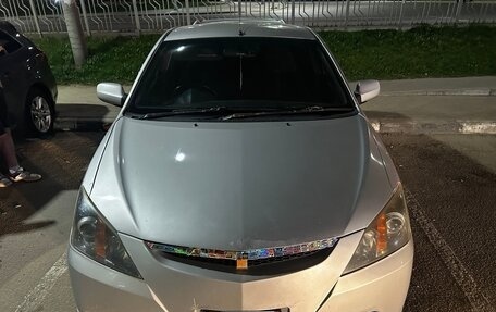 Toyota WiLL II (VS), 2001 год, 495 000 рублей, 4 фотография