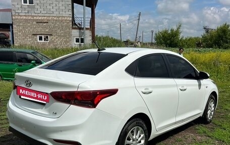 Hyundai Solaris II рестайлинг, 2018 год, 1 150 000 рублей, 4 фотография