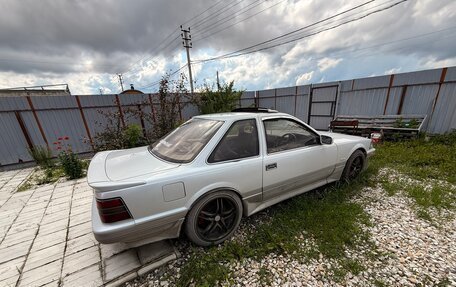 Toyota Soarer, 1990 год, 800 000 рублей, 2 фотография